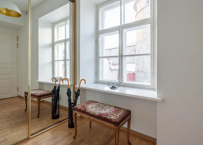 Old Town - Vana Viru * Tallinn